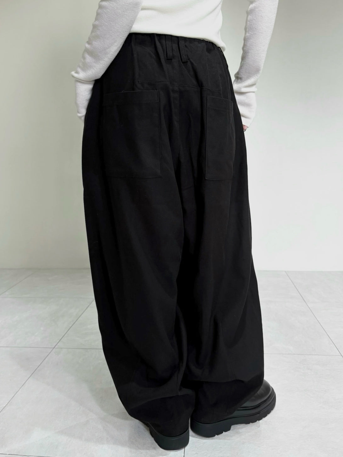 model 155cm / size free