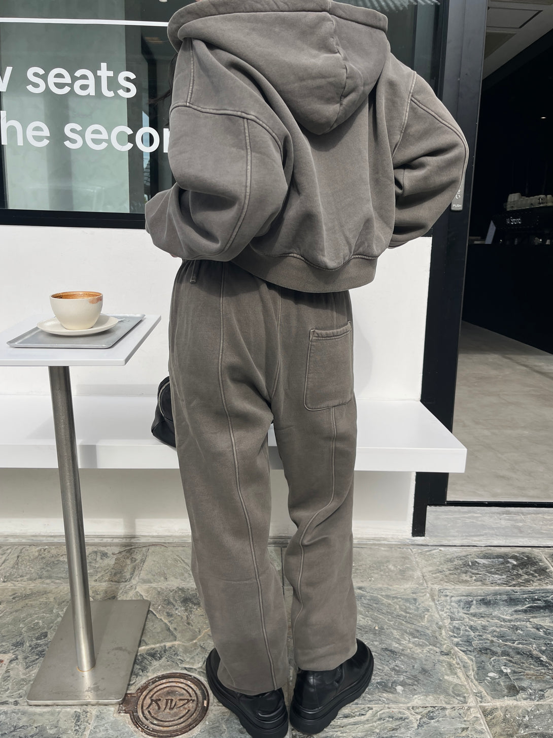 model 155cm / size free