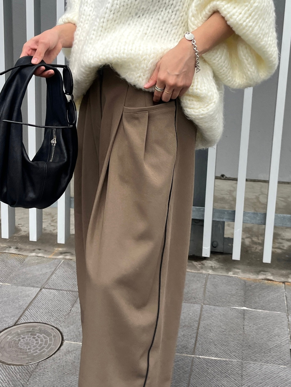 LINE LOOSE TUCK PANTS | efu(エフ)official通販サイト – efu