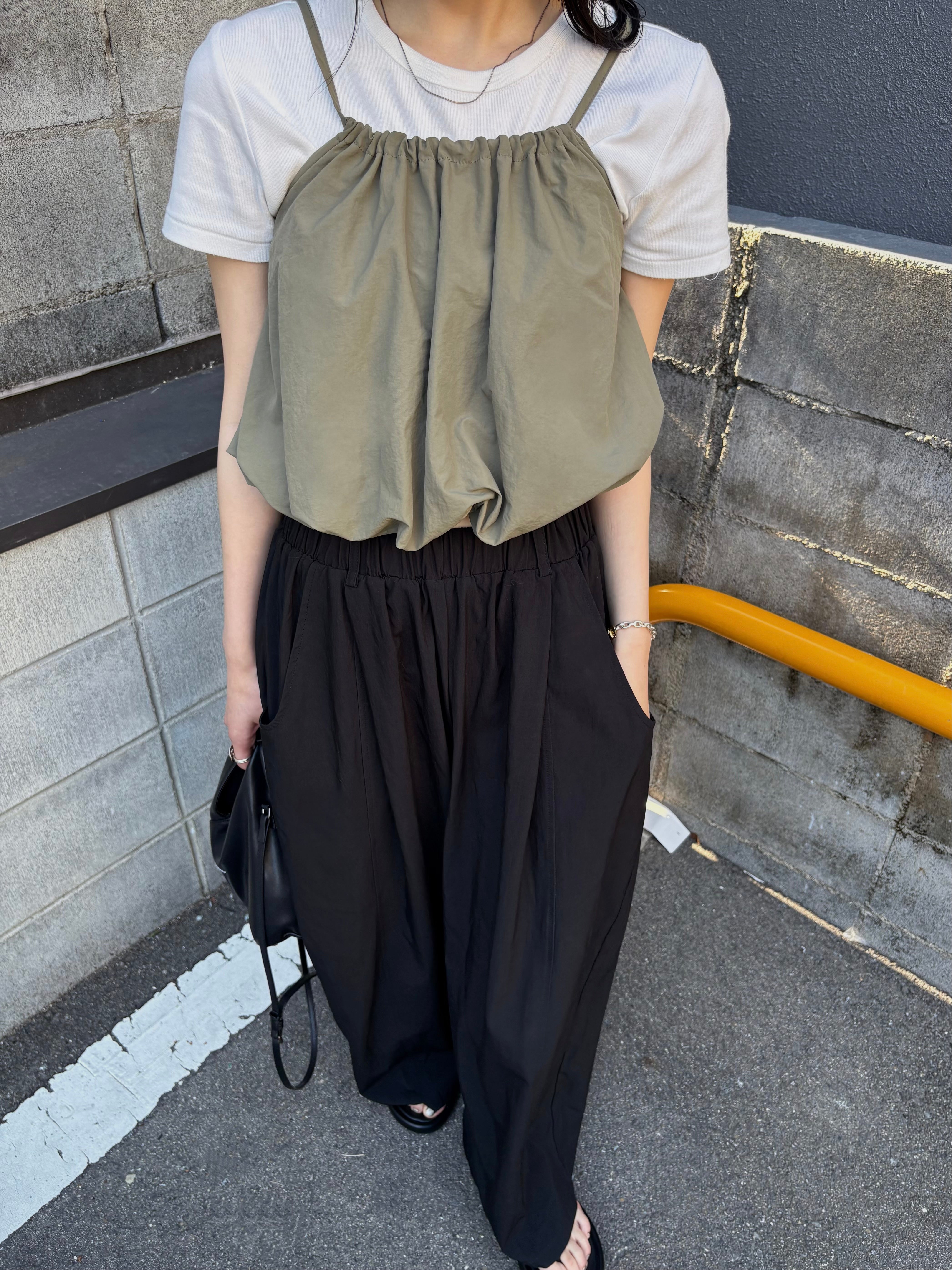 トップス efu BACK OPEN BALLOON CAMISOLE BACK OPEN BALLOON CAMISOLE | efu(エフ)official通販サイト