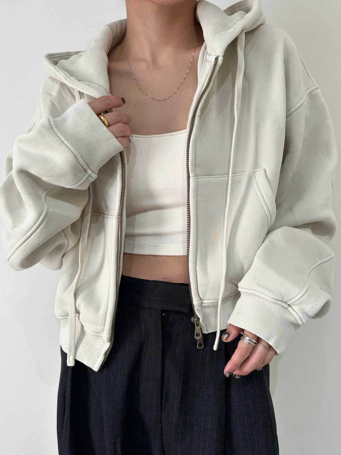 model 155cm / size free