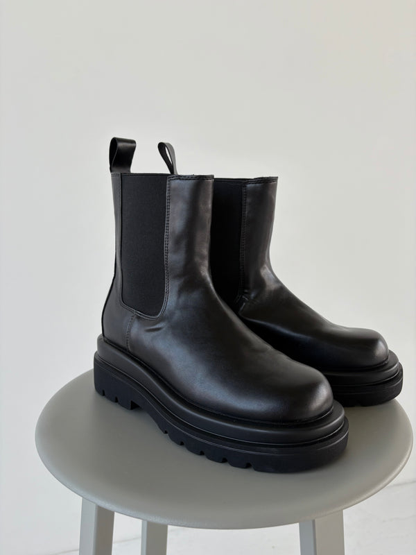 PLATFORM SIDE GORE BOOTS