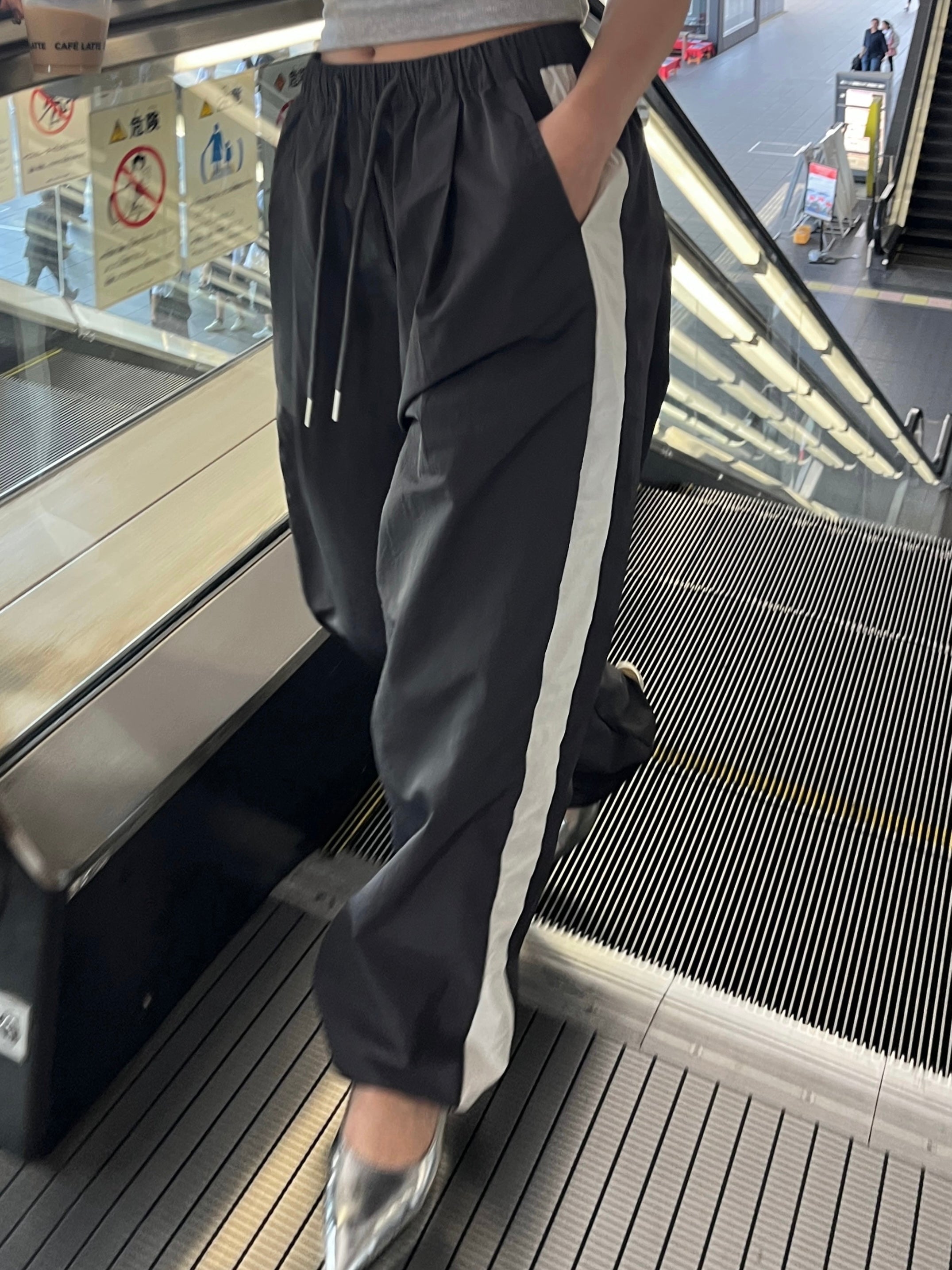 ナイロン ラインパンツ efu SIDE LINE NYLON PANTS | efu(エフ)official通販サイト – efu