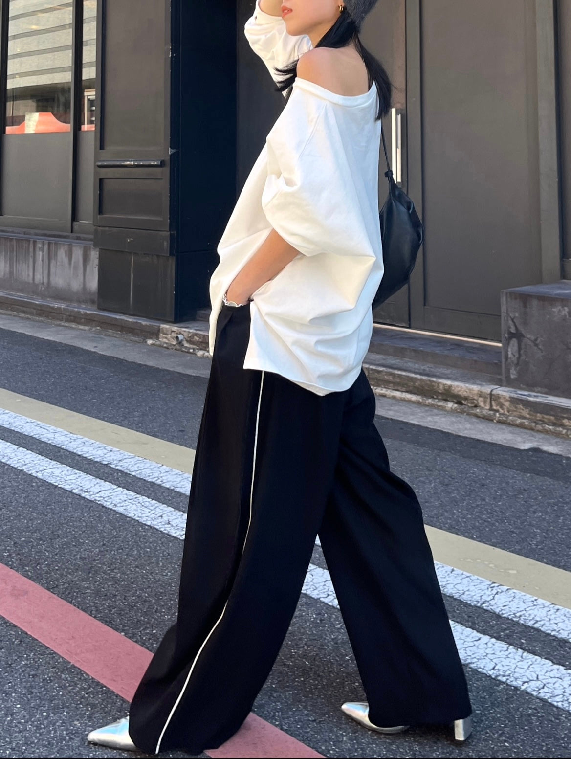 efu LINE LOOSE TUCK PANTS ブラック LINE LOOSE TUCK PANTS | efu(エフ)official通販サイト – efu