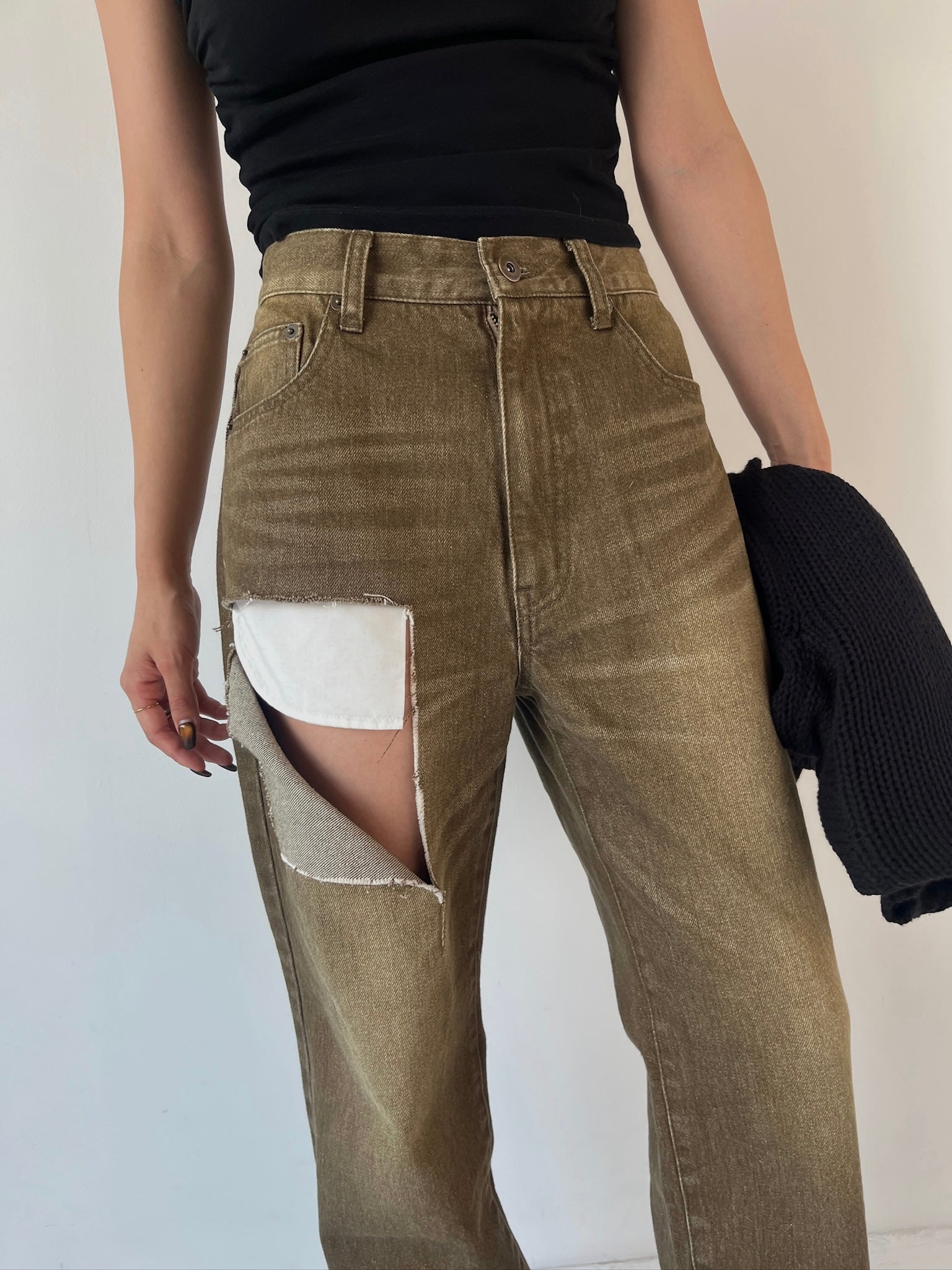 efu CUT OUT STRAIGHT DENIM Ｍ efu CUT OUT STRAIGHT DENIM M CUT OUT STRAIGHT DENIM | efu(エフ