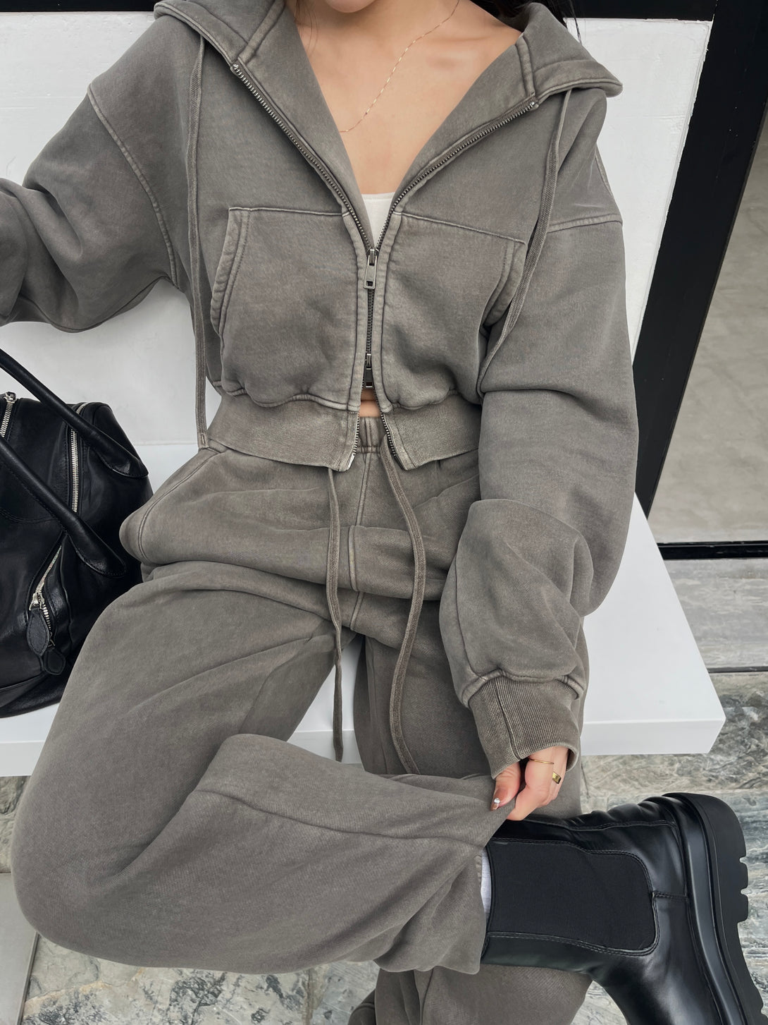 model 155cm / size free