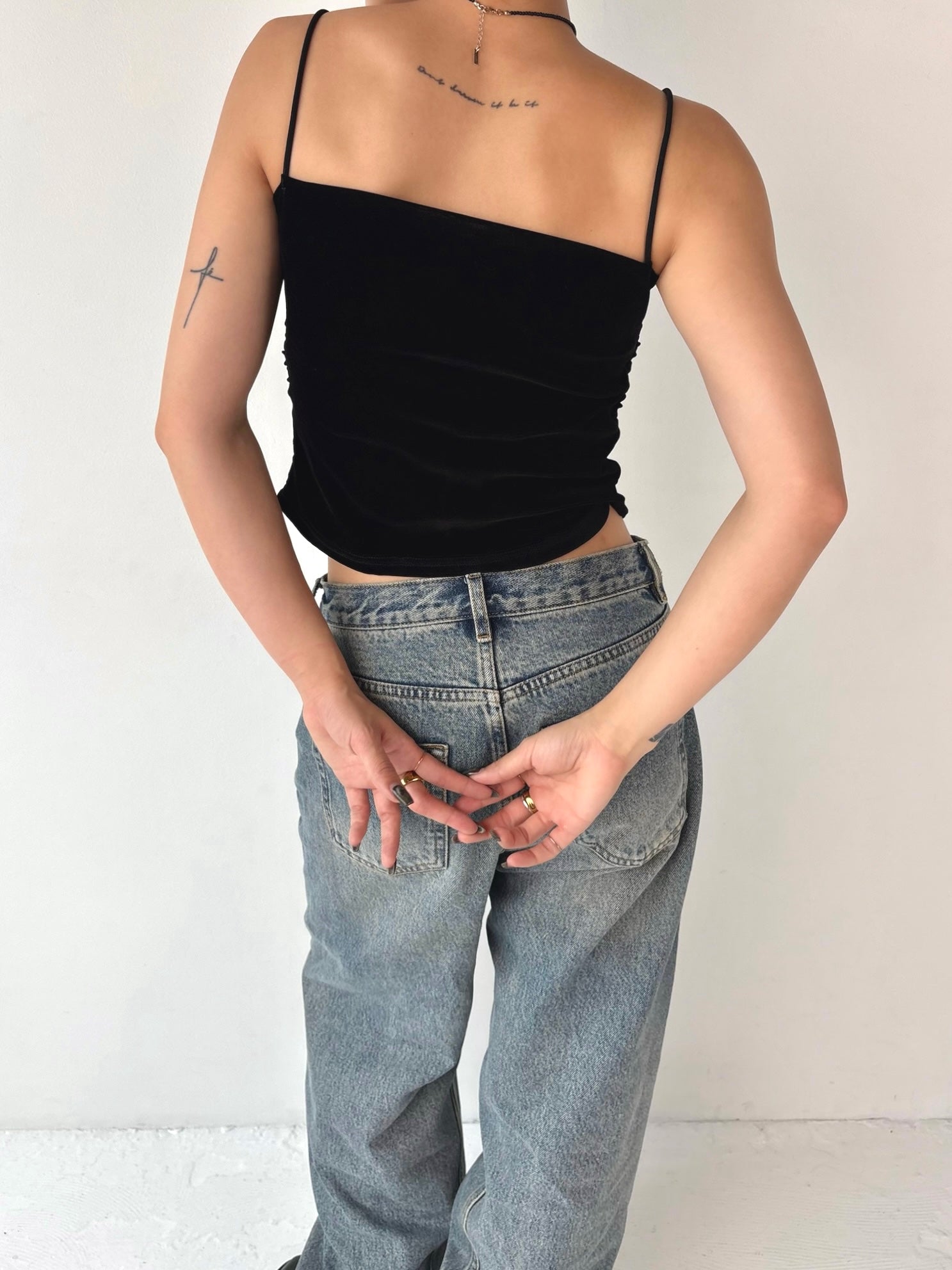 PAD IN VELOUR GATHER CAMISOLE | efu(エフ)official通販サイト – efu