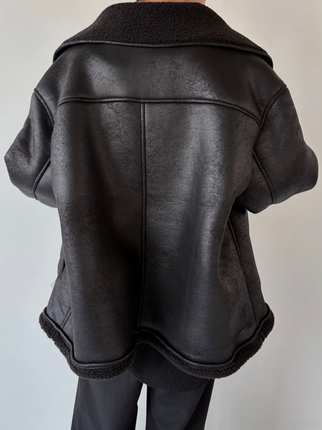 model 155cm / size free