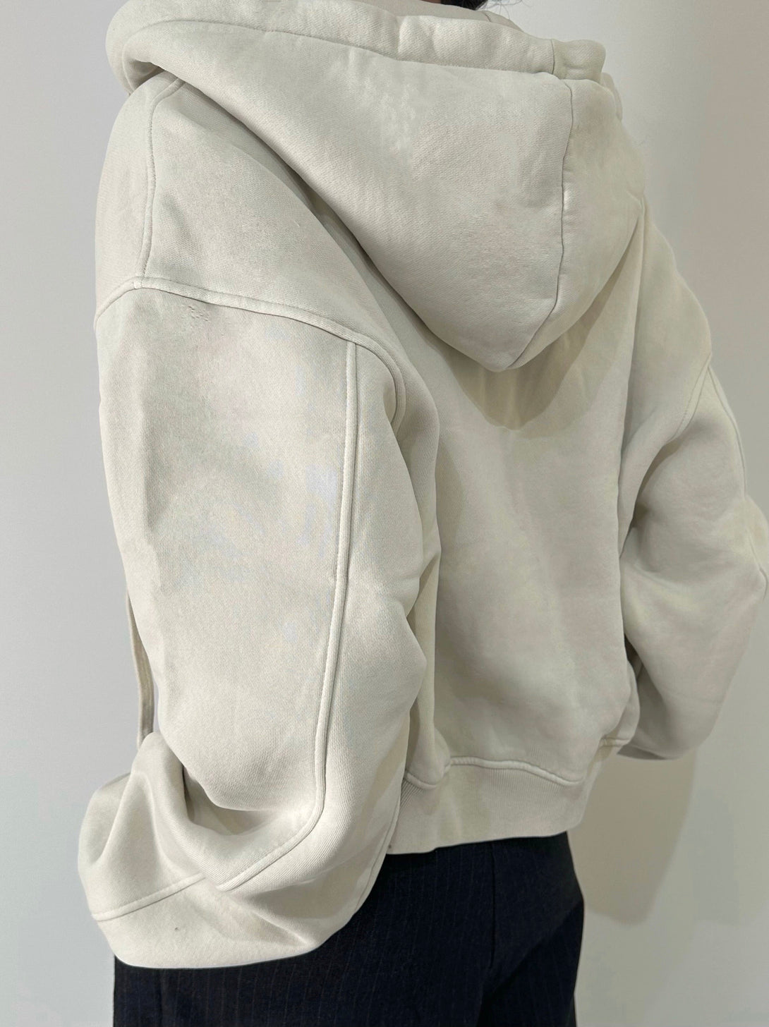 model 155cm / size free