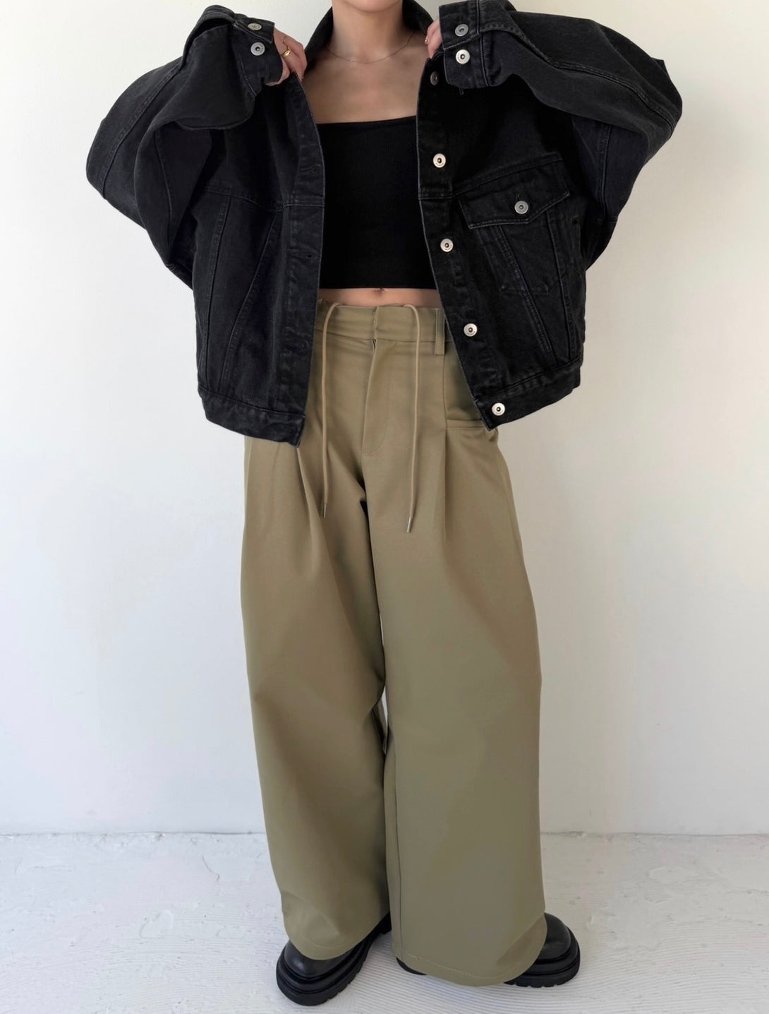 model 155cm / size free