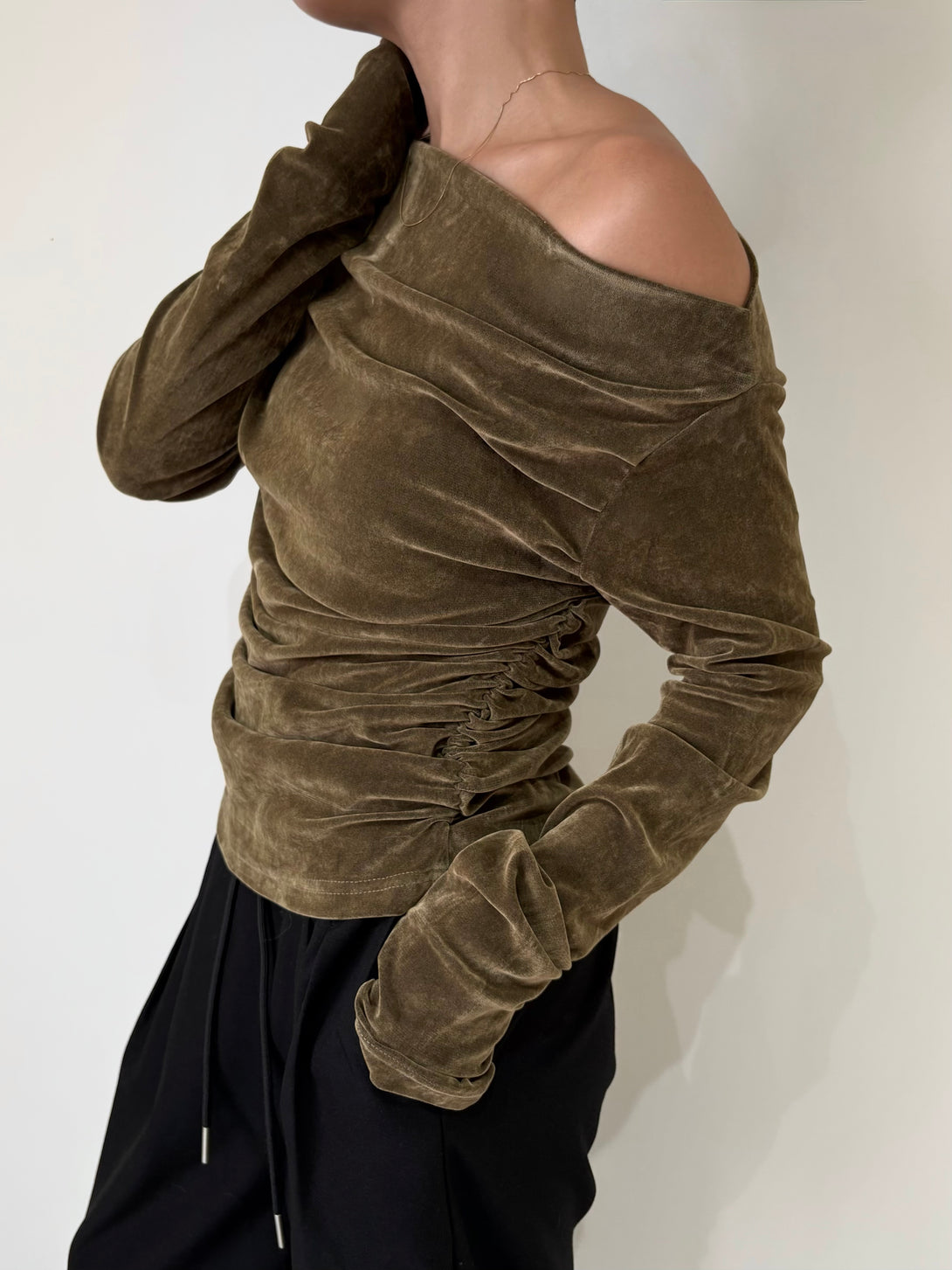 model 155cm / size free