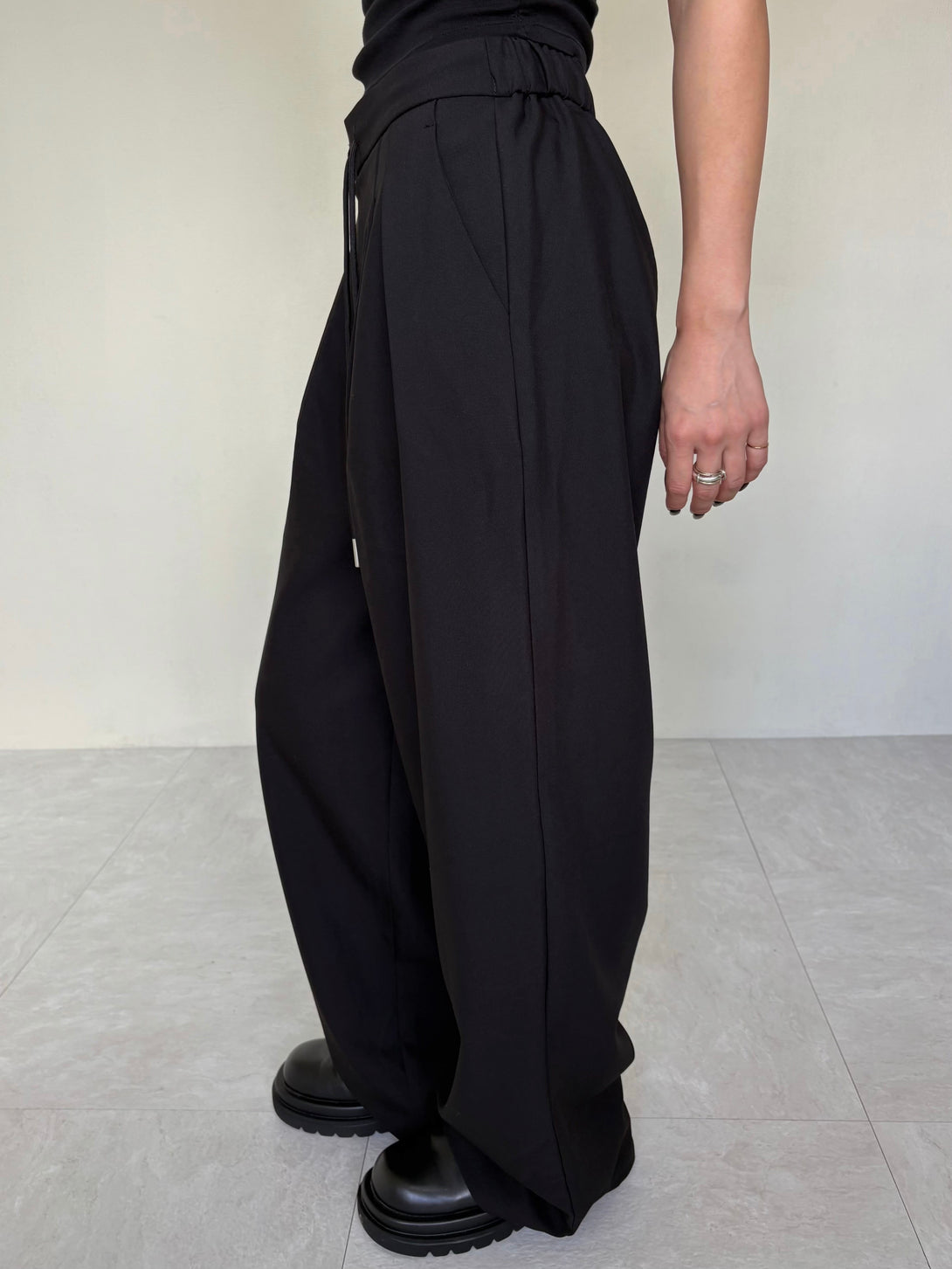 model 155cm / size S