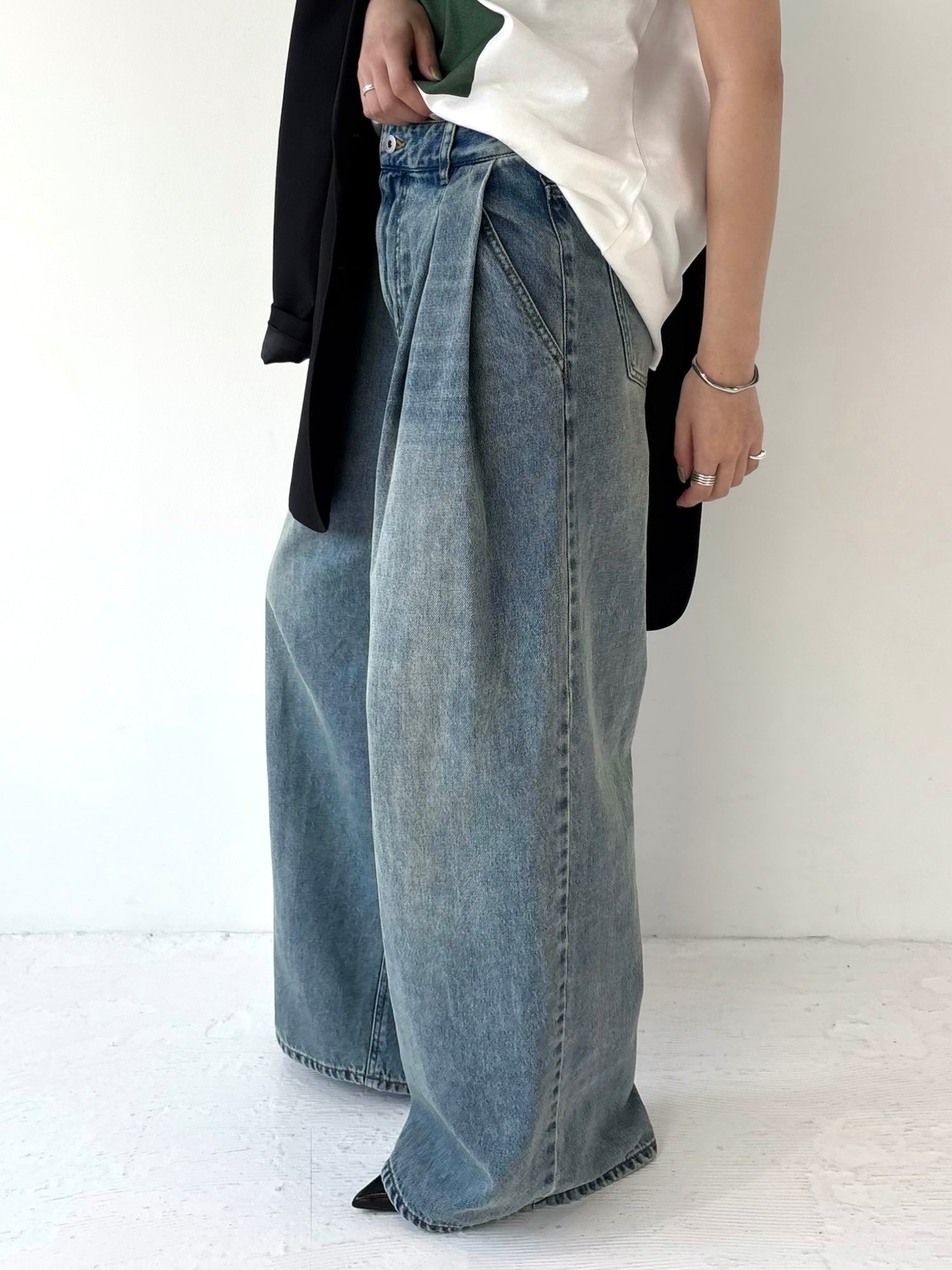 パンツ efu VINTAGE TUCKED LOOSE DENIM VINTAGE TUCKED LOOSE DENIM | efu(エフ)official通販サイト – efu
