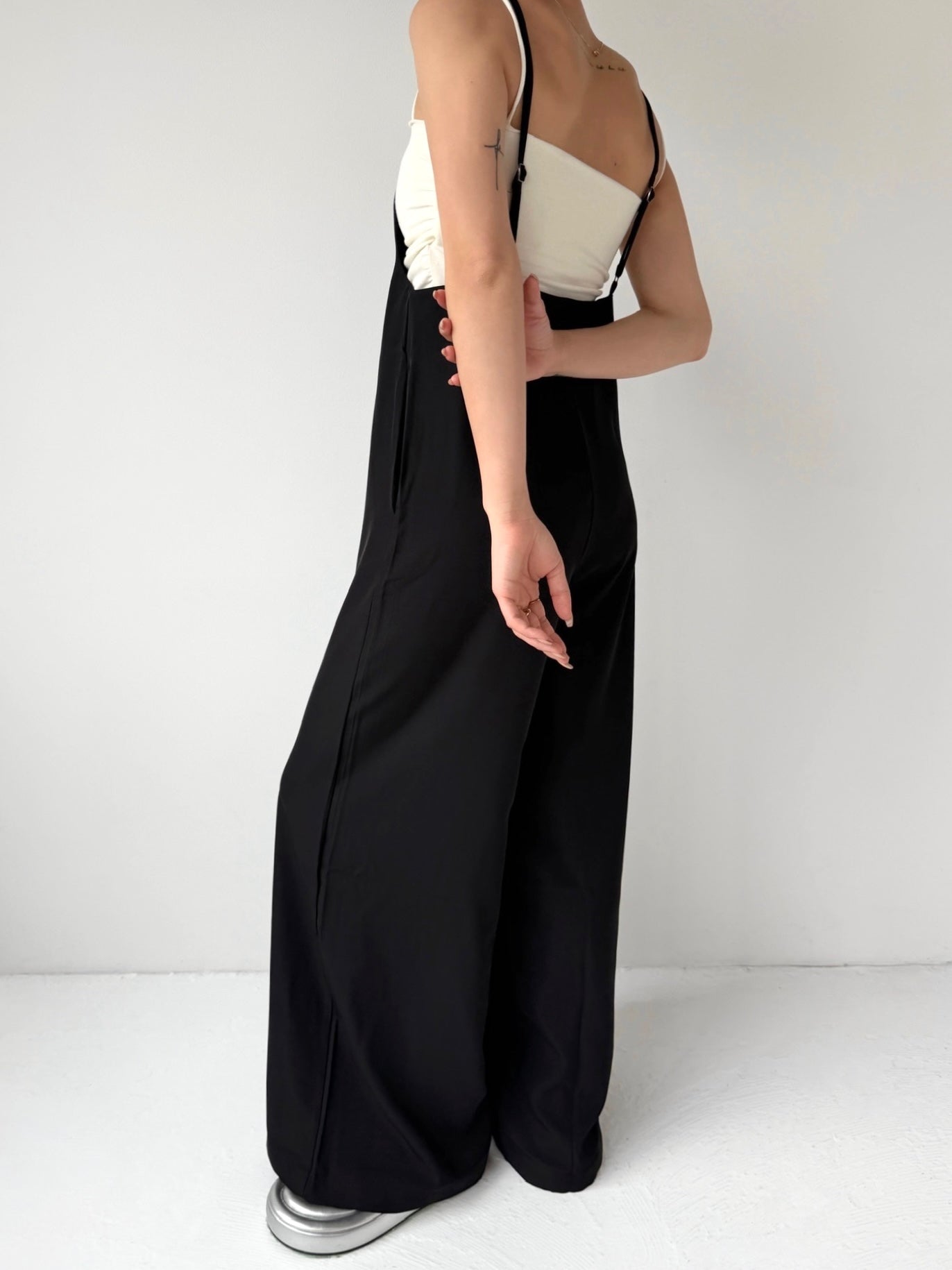 MINIMAL CAMISOLE SALOPETTE | efu(エフ)official通販サイト – efu