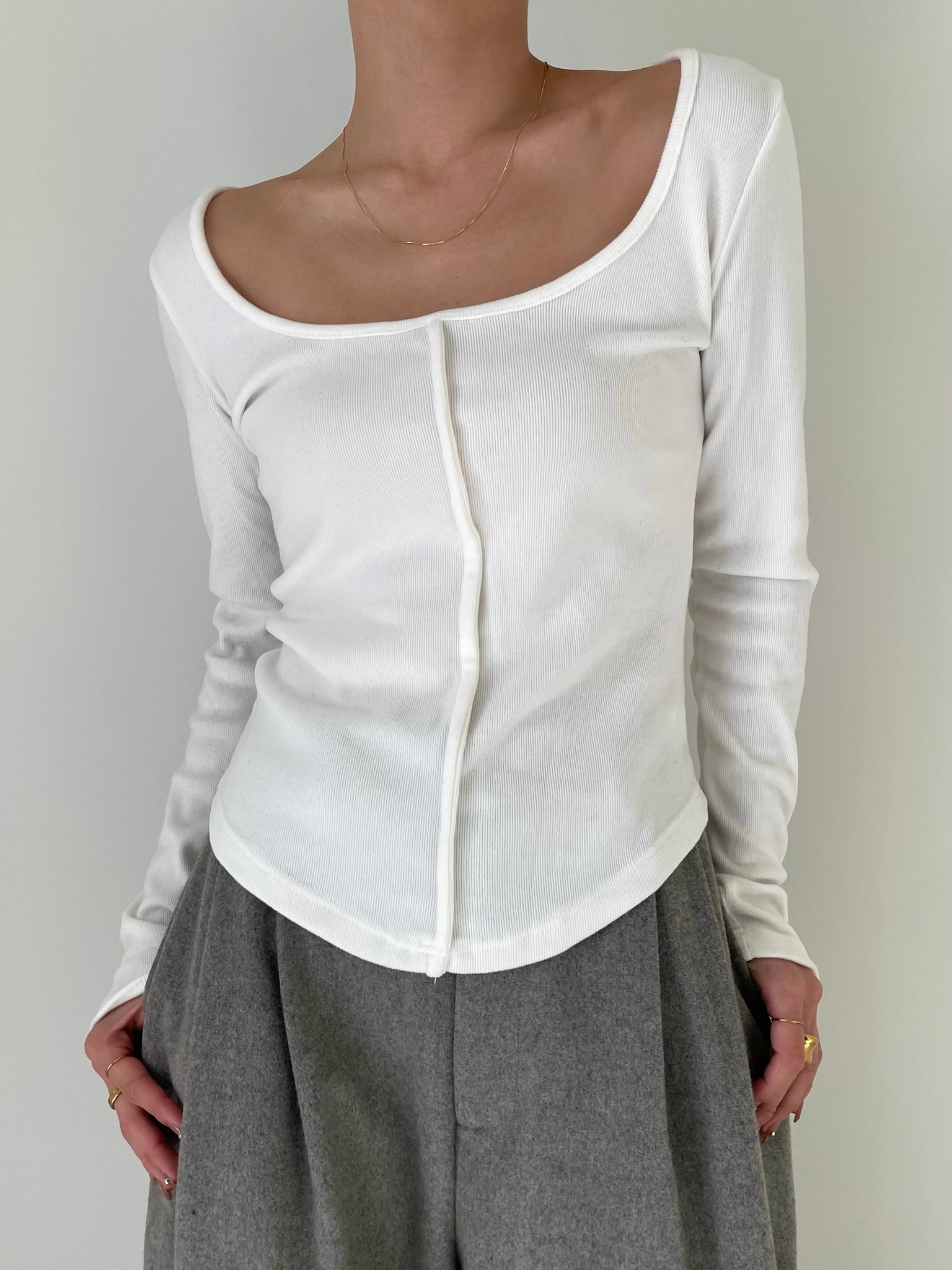 BRUSHED SQUARE NECK TOP | efu(エフ)official通販サイト – efu official