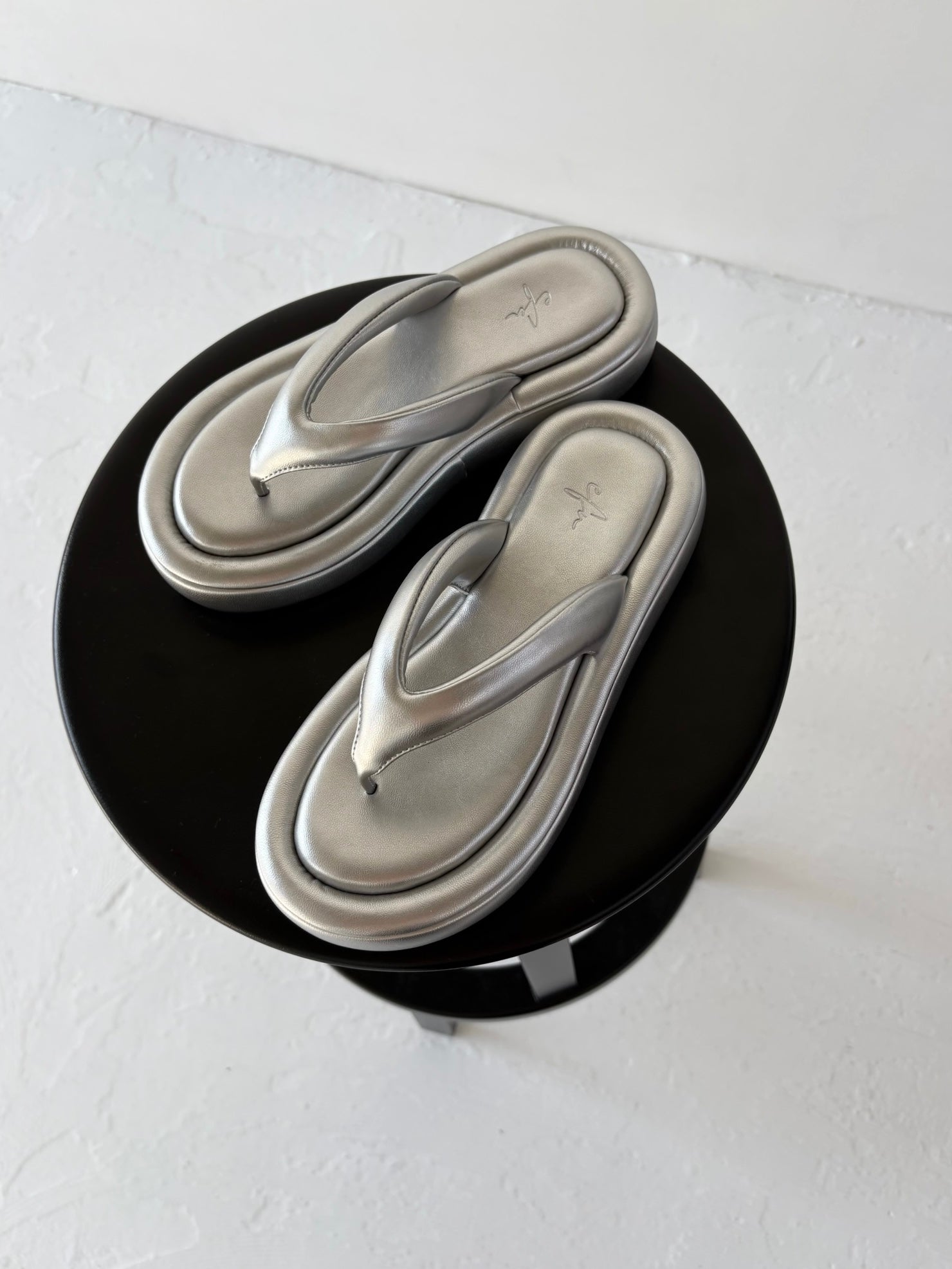 CHUNKY THONG SANDALS | efu(エフ)official通販サイト – efu official