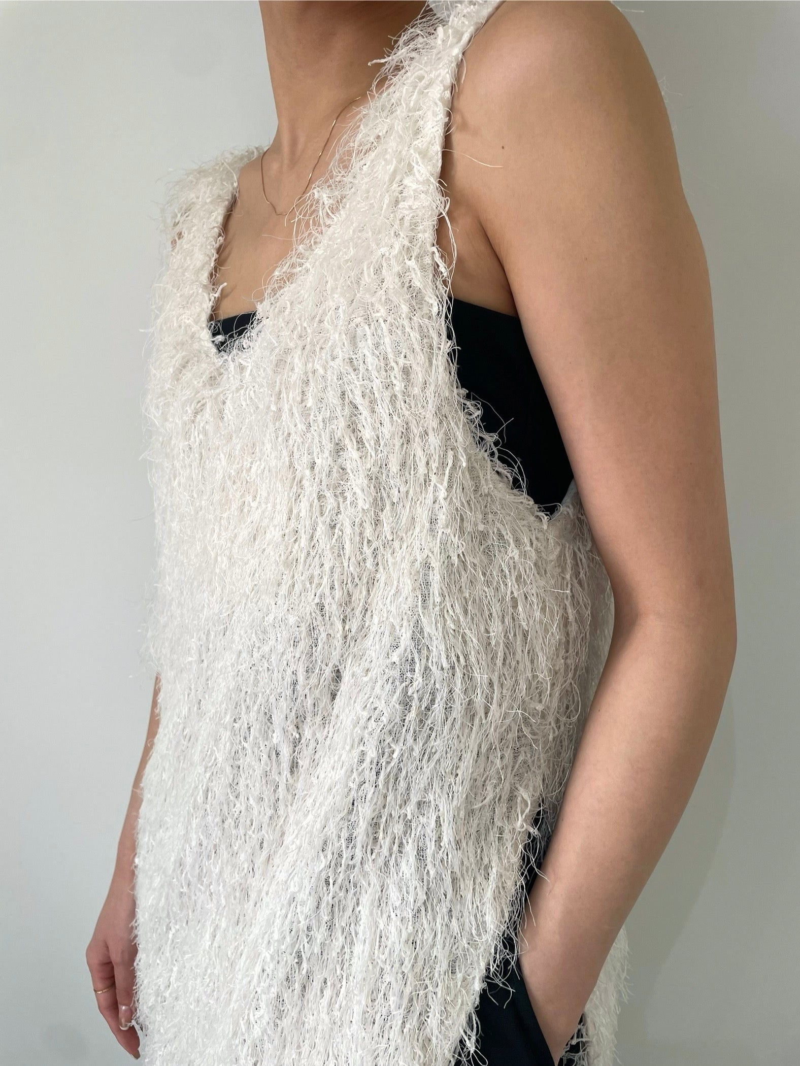 efu EATHER SLEEVELESS TOP ホワイトF FEATHER SLEEVELESS TOP | efu(エフ)official通販サイト – efu