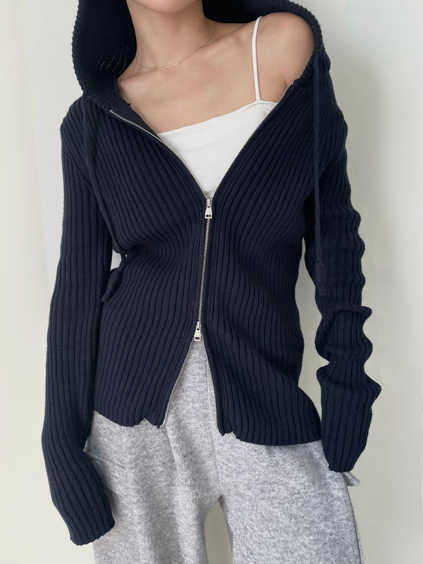 model 155cm / size free