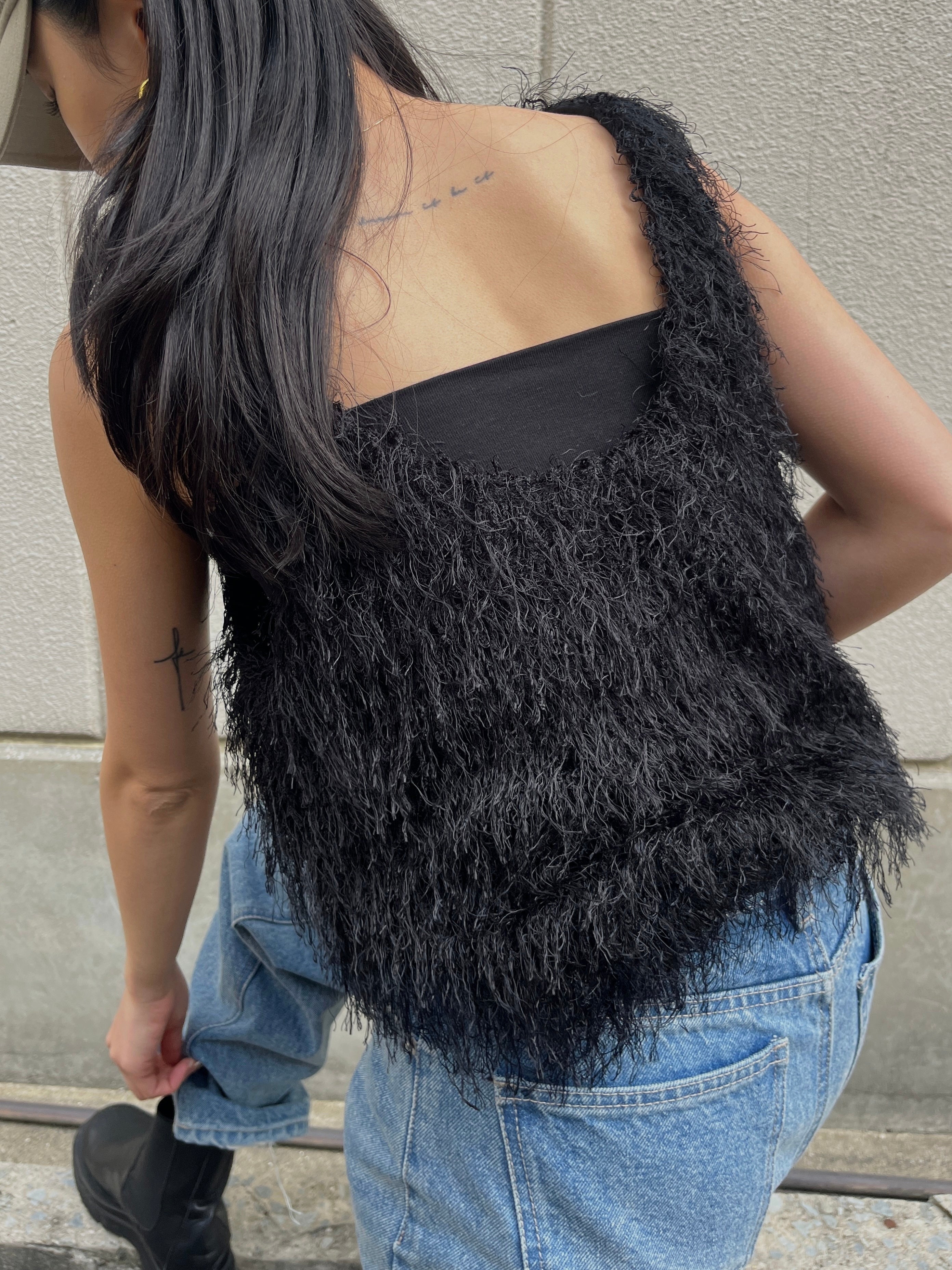 トップス efu FEATHER SLEEVELESS TOP FEATHER SLEEVELESS TOP | efu(エフ)official通販サイト – efu