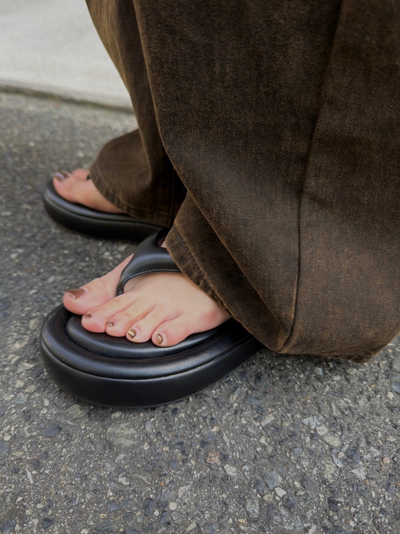 CHUNKY THONG SANDALS | efu(エフ)official通販サイト – efu official