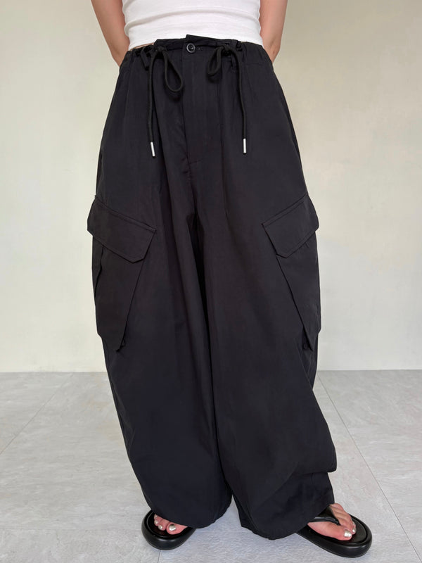 BIG POCKET CARGO TROUSERS