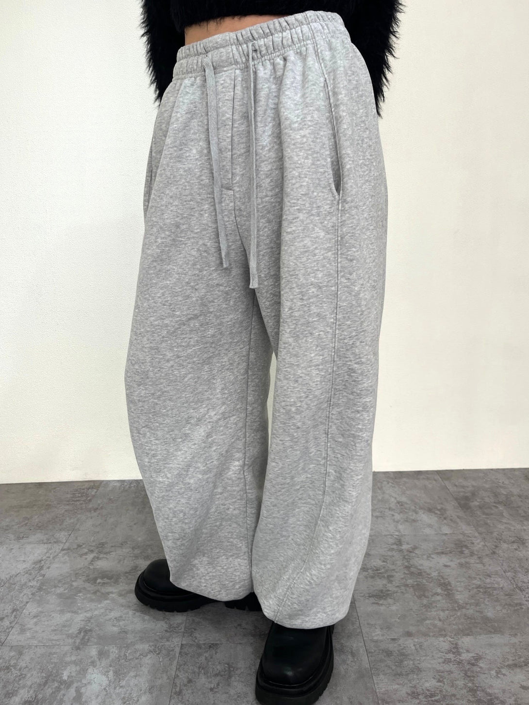 model 155cm / size free